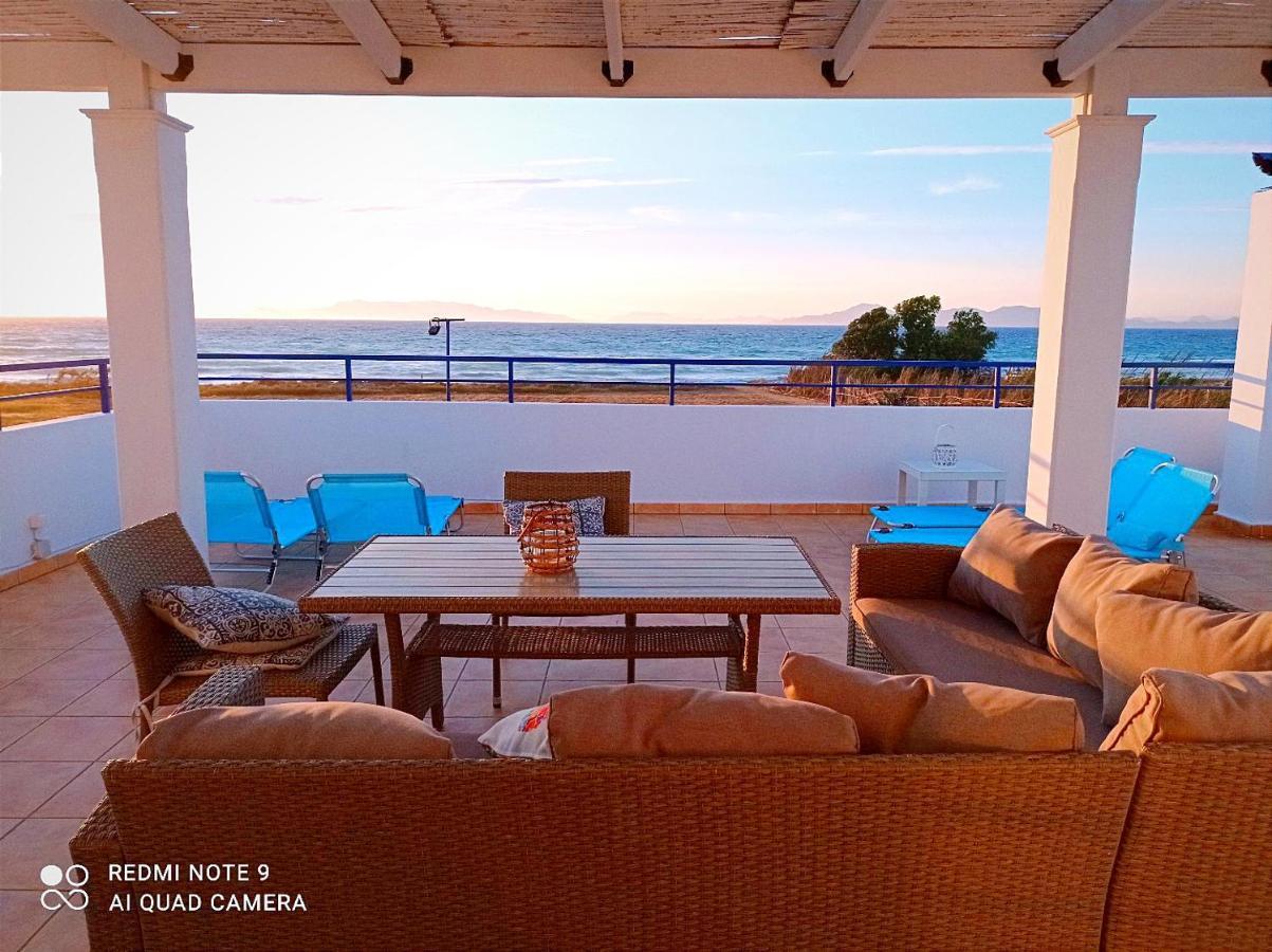 Nautilus Beach House, For Breath-Taking Sunsets Paradisi  Exterior photo